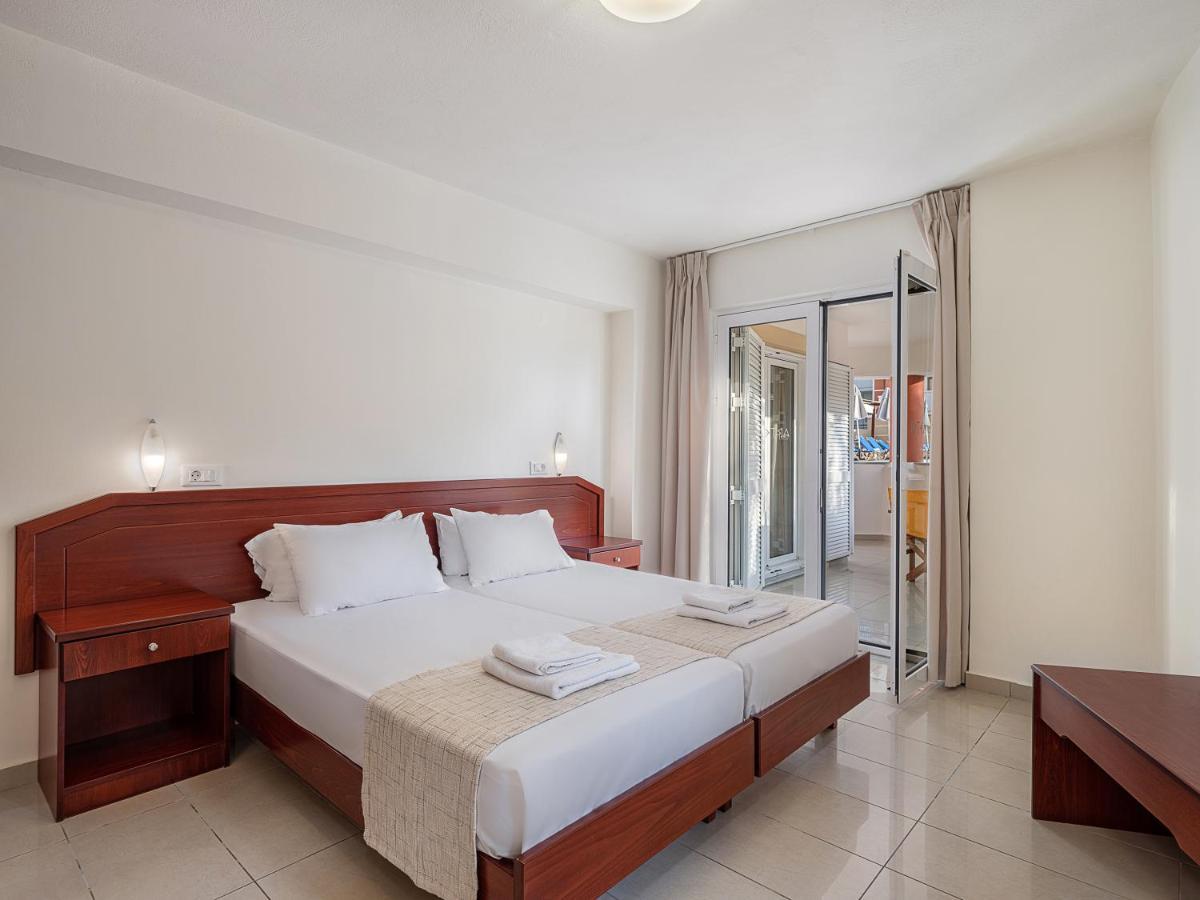 Artemis Apartments Stalós 객실 사진