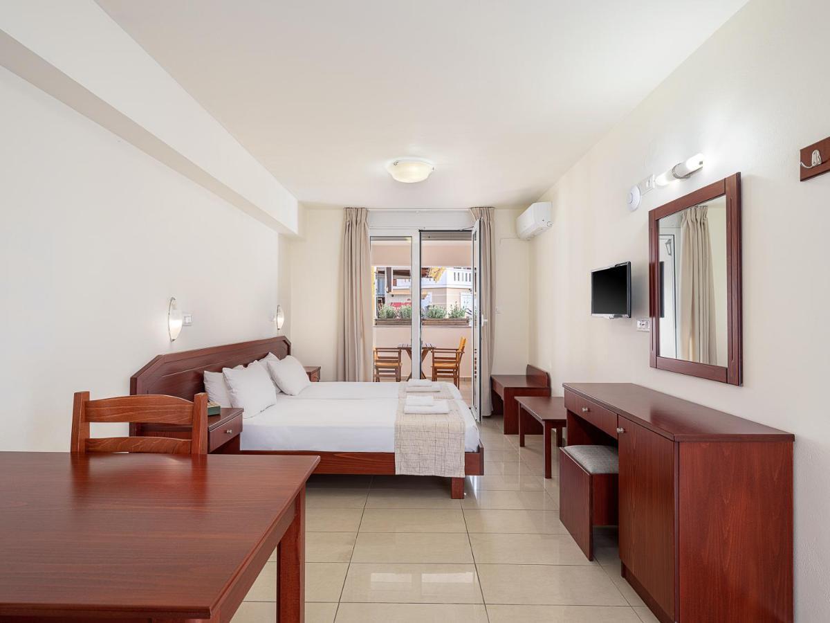 Artemis Apartments Stalós 객실 사진