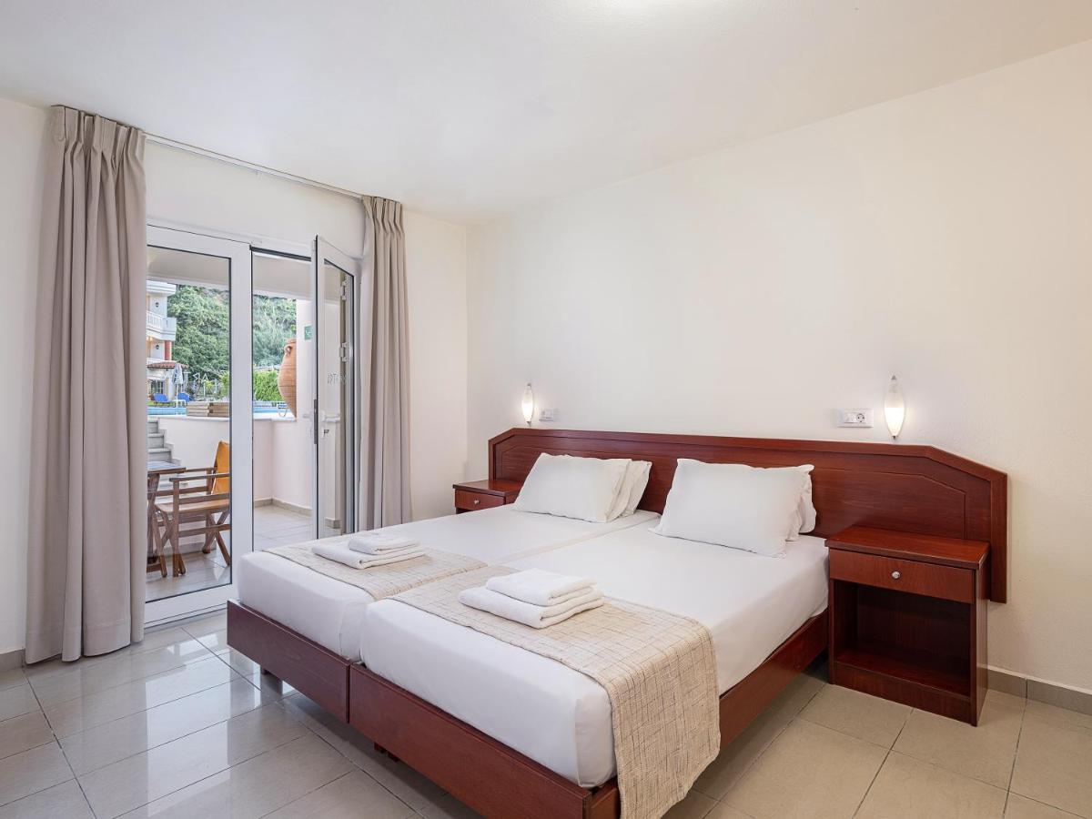 Artemis Apartments Stalós 객실 사진